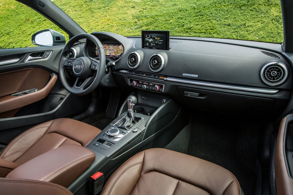 Kompaktā sedana Audi A3 apskats