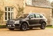 Bentley Bentayga luksusa krosovera apskats foto 14
