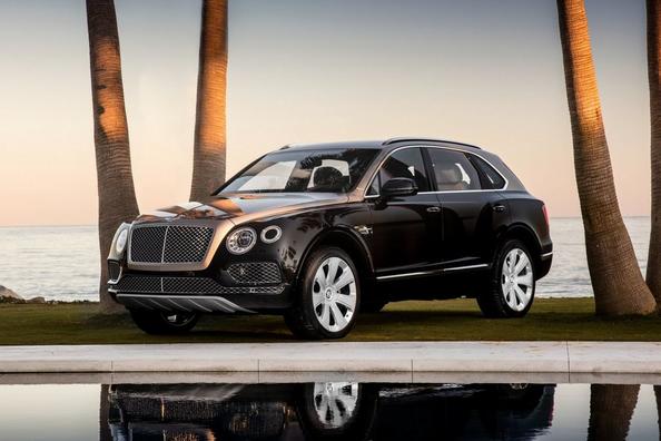 Bentley Bentayga luksusa krosovera apskats