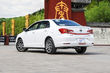 BYD Qin 100 hibrīdā sedana apskats foto 11