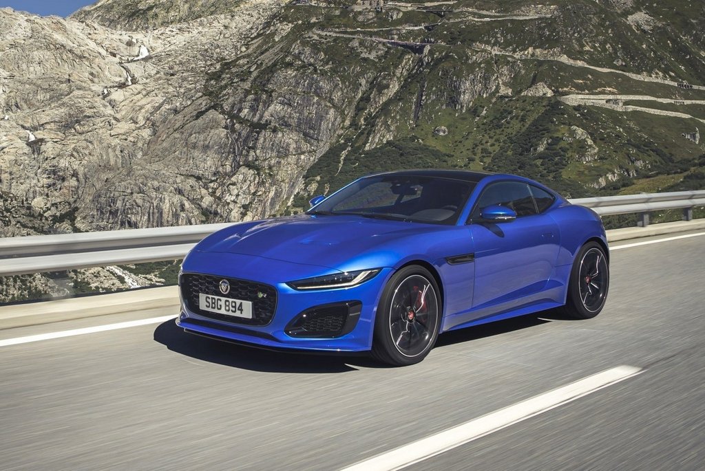 Atjaunināta sporta kupejas Jaguar F-Type Coupe modifikācija