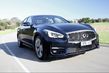 Premium klases sedana Infiniti Q70 apskats foto 11