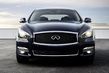 Premium klases sedana Infiniti Q70 apskats foto 10