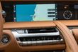 Lexus LC500 augstas veiktspējas kupejas apskats foto 8