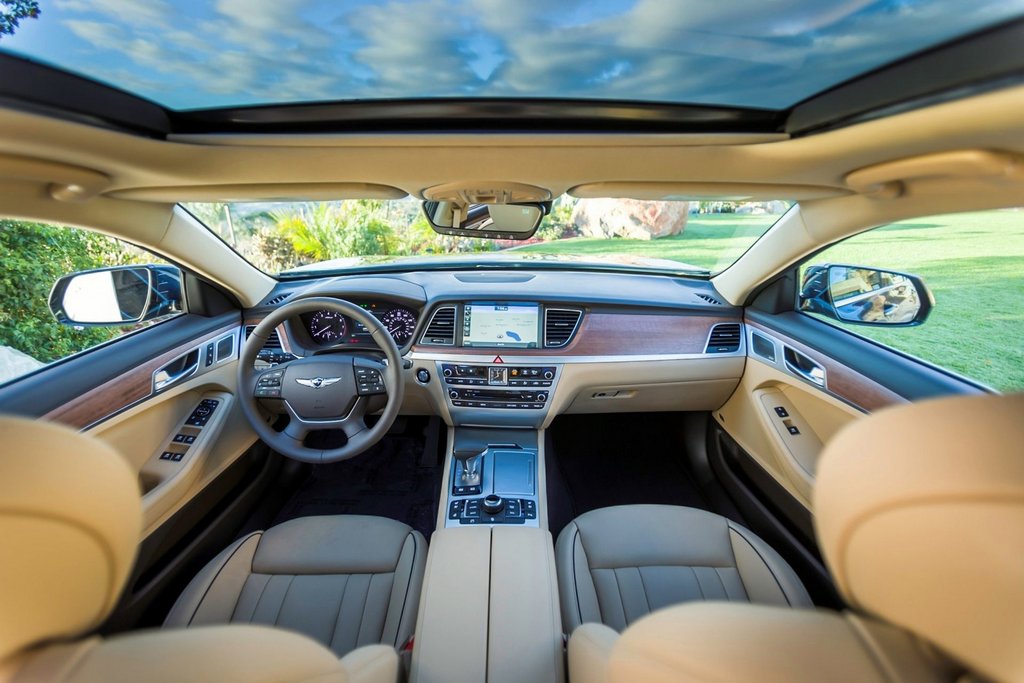 Hyundai Genesis G80 premium sedana apskats