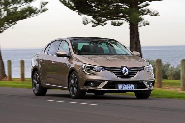 Renault Megane ceturtās paaudzes sedana apskats