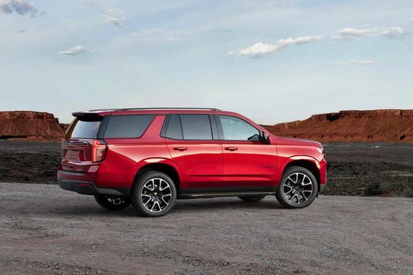Chevrolet Tahoe piektās paaudzes apvidnieka apskats Foto 5