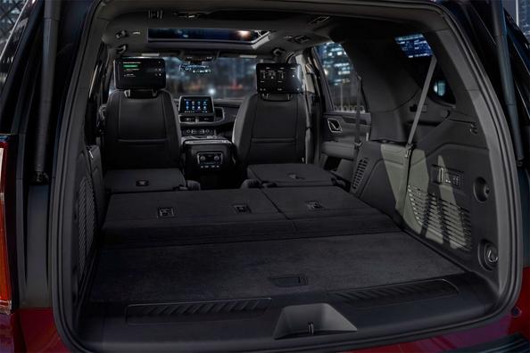 Chevrolet Tahoe piektās paaudzes apvidnieka apskats Foto 8