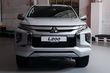 Atjauninātā pikapa Mitsubishi L200 apskats foto 10