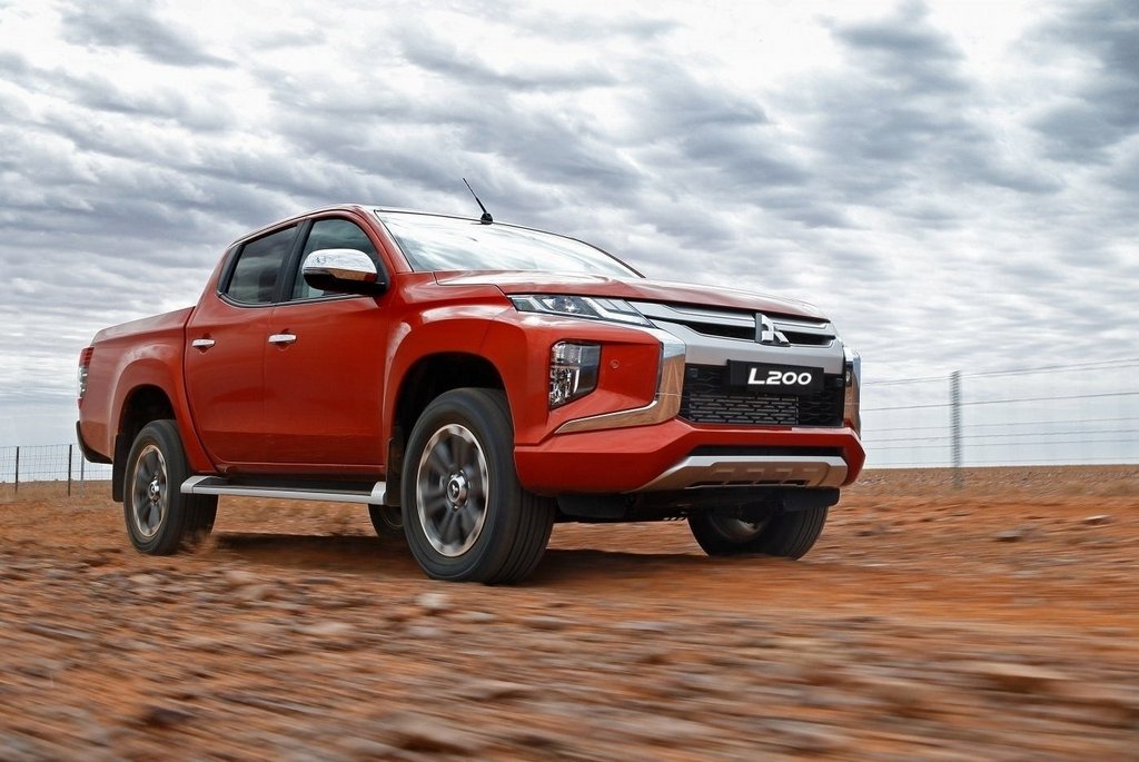 Atjauninātā pikapa Mitsubishi L200 apskats
