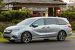 Honda Odyssey astoņvietīgā pilna izmēra minivena apskats foto 6