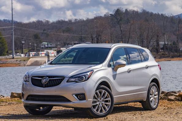 Atjaunotā Buick Envision krosovera apskats