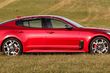 KIA Stinger pilna izmēra liftbeka apskats foto 2