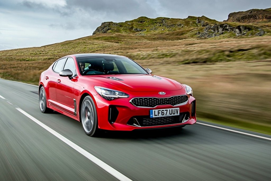 KIA Stinger pilna izmēra liftbeka apskats