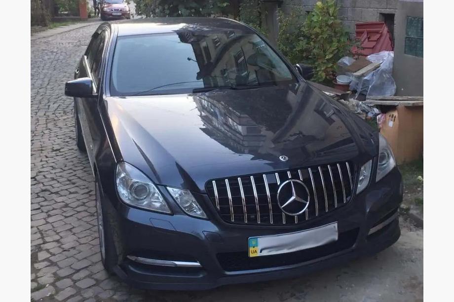 Mercedes E-class W212 2009–2016 Priekšējā reste GT Panamericana (2009-2012) Foto 1