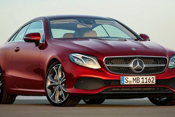 Mercedes-Benz E-Class Coupe vidēja izmēra kupejas apskats
