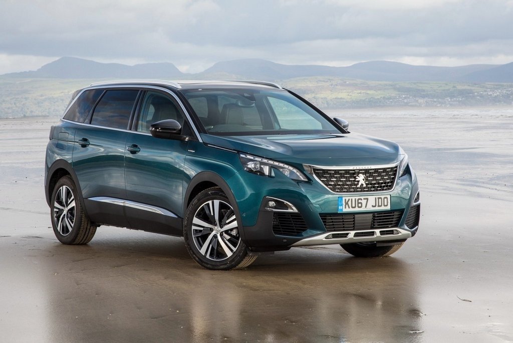 Peugeot 5008 krosovera otrā paaudze