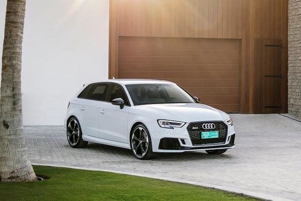 Audi RS3 Sportback pilnpiedziņas hot hečbeka apskats