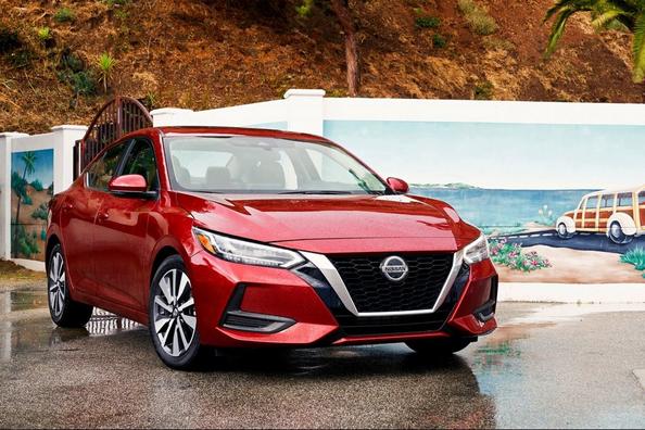 2020. modeļa gada Nissan Sentra sedana apskats