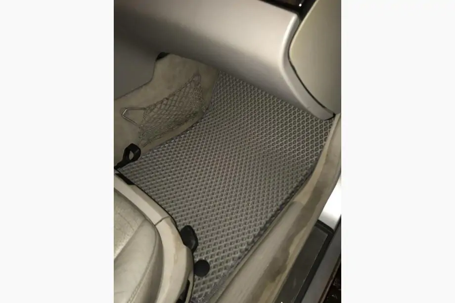 Mercedes E-class W211 2002–2009 EVA auto paklājiņi (pelēki) Foto 5