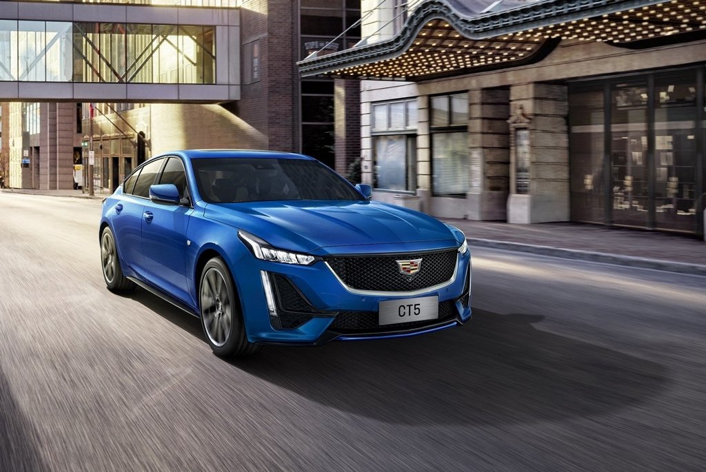 Cadillac CT5 premium sedana apskats