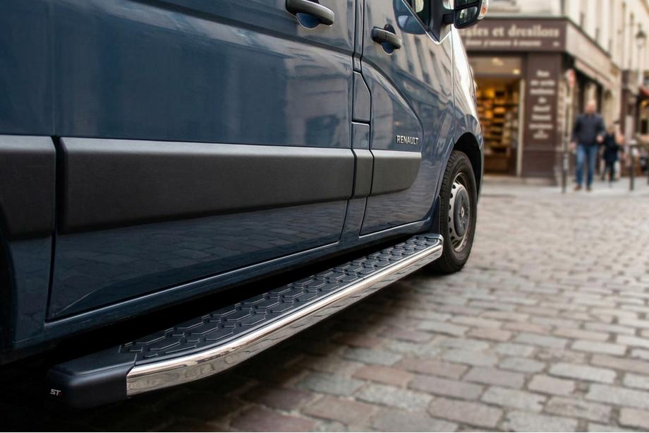 Renault Master 2011–2023 Sānu sliekšņi BlackLine (2 gab., alumīnijs) Image