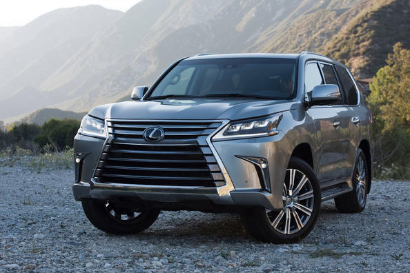 Premium klases pilnpiedziņas apvidus auto Lexus LX