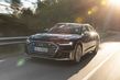 Sportisks luksusa sedans Audi S8 foto 8