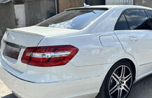 Mercedes E-class W212 2009–2016 Aizmugurējā stikla spoileris AMG E63 (ABS, krāsošanai) foto 3