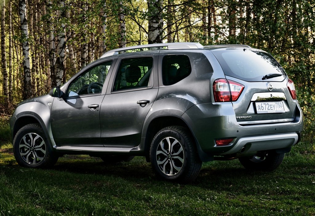 Budžeta krosovera Nissan Terrano apskats