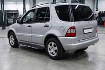 Mercedes ML W163 1997–2005 Sānu sliekšņi Bosphorus Grey (2 gab., alumīnijs) foto 1
