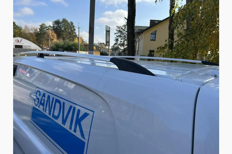 Mercedes Vito/V klase W447 2014– Hromēti jumta reliņi DDU (plastmasas kājas) Foto 5