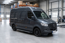 Mercedes Sprinter W907/W910 2018– Sānu sliekšņi Bosphorus Grey (2 gab., alumīnijs) Garā/Īpaši garā foto 1