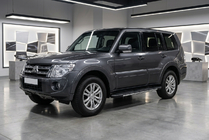 Mitsubishi Pajero Wagon IV 2006–2021 Sānu sliekšņi Bosphorus Grey (2 gab., alumīnijs) foto 1