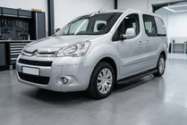 Citroen Berlingo 2008–2018 Sānu sliekšņi Tayga Black (2 gab., alumīnijs) foto 1