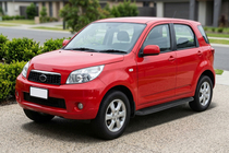 Daihatsu Terios 2006–2017 Sānu sliekšņi Tayga Black (2 gab., alumīnijs) foto 1