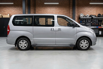 Hyundai H300, H1, Starex 2008–2020 Sānu pakāpieni New Vision Black (2 gab., alumīnijs) foto 1