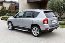 Jeep Compass 2006–2016 Sānu pakāpieni New Vision Grey (2 gab., alumīnijs) foto 1