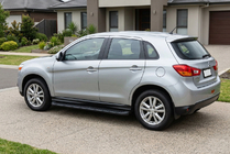 Mitsubishi ASX 2010–2023 Sānu sliekšņi Tayga Black (2 gab., alumīnijs) foto 1