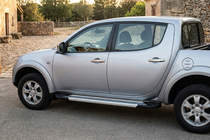 Mitsubishi L200 2015–2024 Sānu pakāpieni New Vision Grey (2 gab., alumīnijs) foto 1