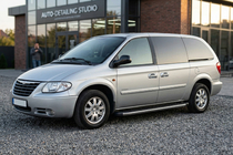 Chrysler Voyager 2001–2007 Sānu pakāpieni BlackLine (2 gab., alumīnijs) foto 1