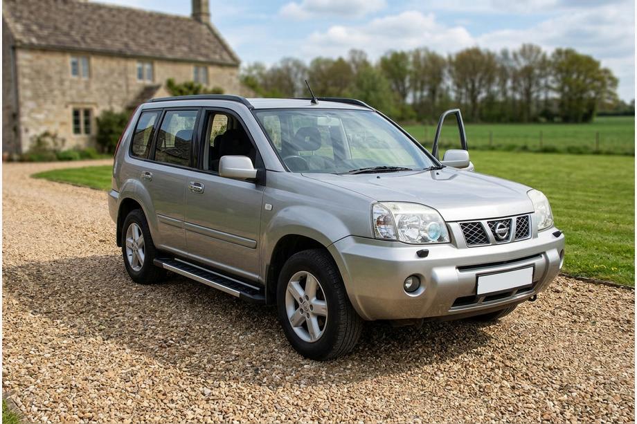 Nissan X-trail T30 2002–2007 Sānu pakāpieni RedLine V1 (2 gab., alumīnija) Image