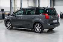 Peugeot 5008 2009–2016 Sānu pakāpieni BlackLine (2 gab., alumīnijs) foto 1
