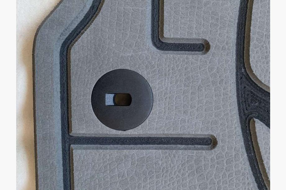Hyundai paklājiņu stiprinājuma klipsis Foto 4