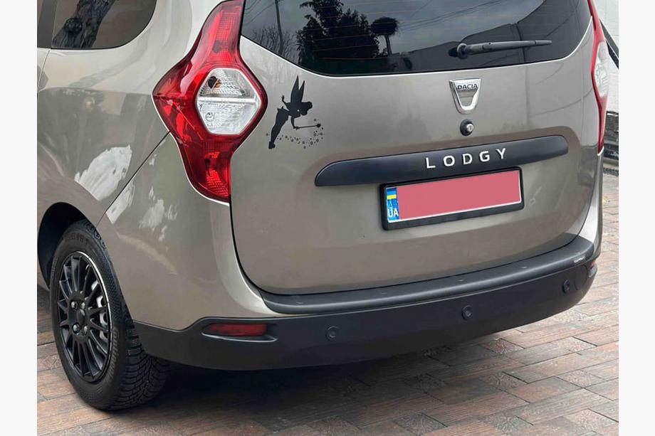 Dacia Lodgy 2012–2022 Aizmugurējā bampera uzlika EuroCap (ABS) Foto 2