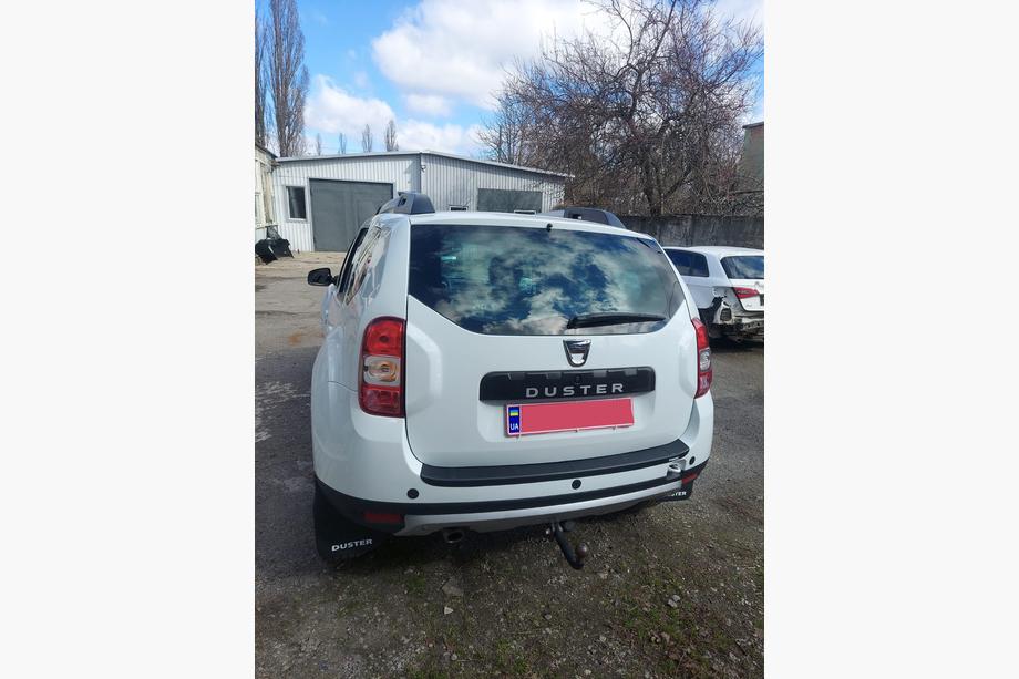 Renault Duster 2008–2017 Aizmugurējā bampera uzlika EuroCap (ABS) Foto 4