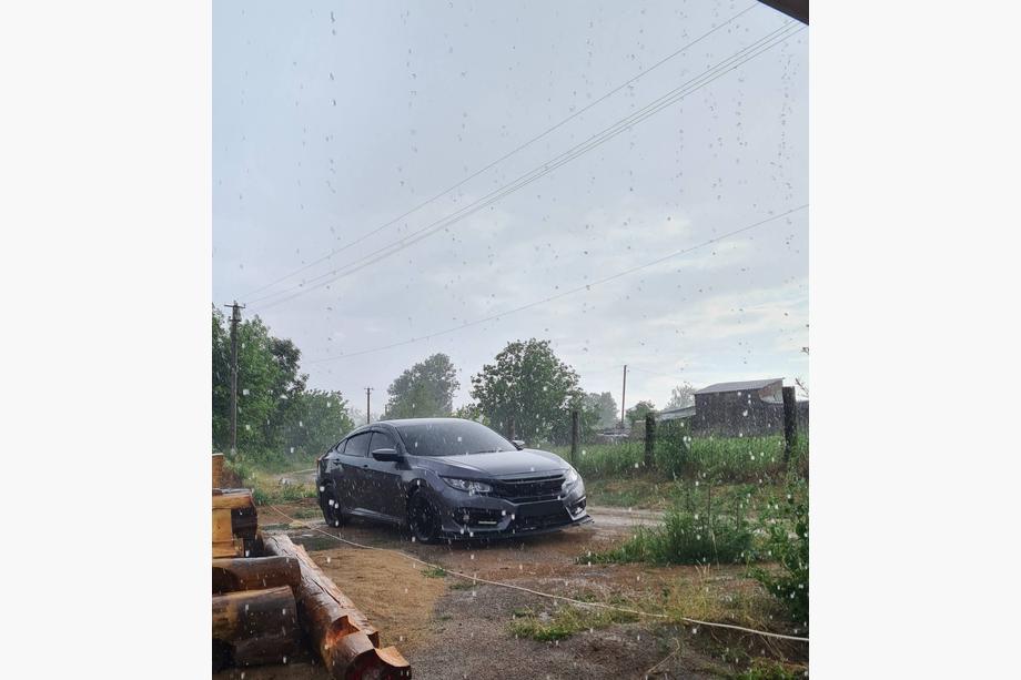 Honda Civic Sedans X 2016–2021 Priekšējā bampera lūpa V1 (melna) Foto 3