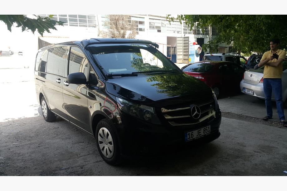 Mercedes Vito/V klase W447 2014– Vējstikla vizieris (melns spīdīgs, 5 mm) Foto 5