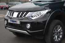 Mitsubishi L200 2015–2024 Motora pārsega deflektors (2015-2019, EuroCap) foto 3