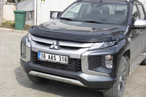Mitsubishi L200 2015–2024 Motora pārsega deflektors (2019+, EuroCap) foto 12